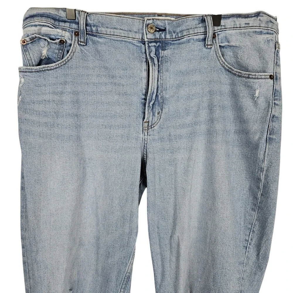 Abercrombie & Fitch The Mom‎ High Rise Jeans Womens 18L Light Wash Distressed